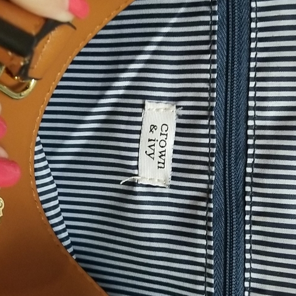 Crown & Ivy purse - Picture 2 of 4